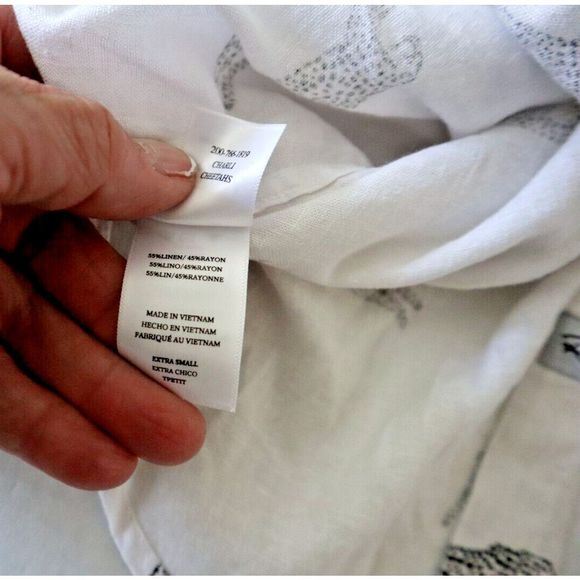 Rails 200-766 Women's Sz XS White Charli Cheetah Print L/S Button-Up Shirt - Picture 9 of 9